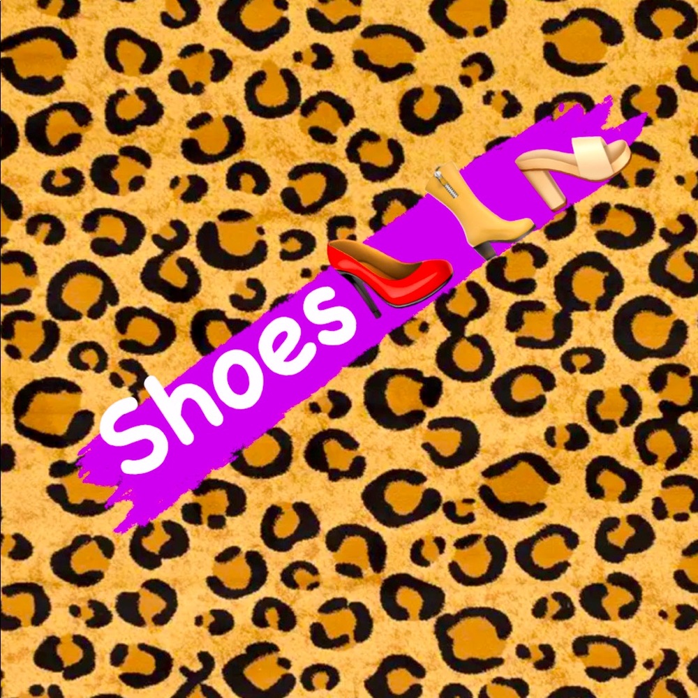Shoe section of my closet 👡👢👠